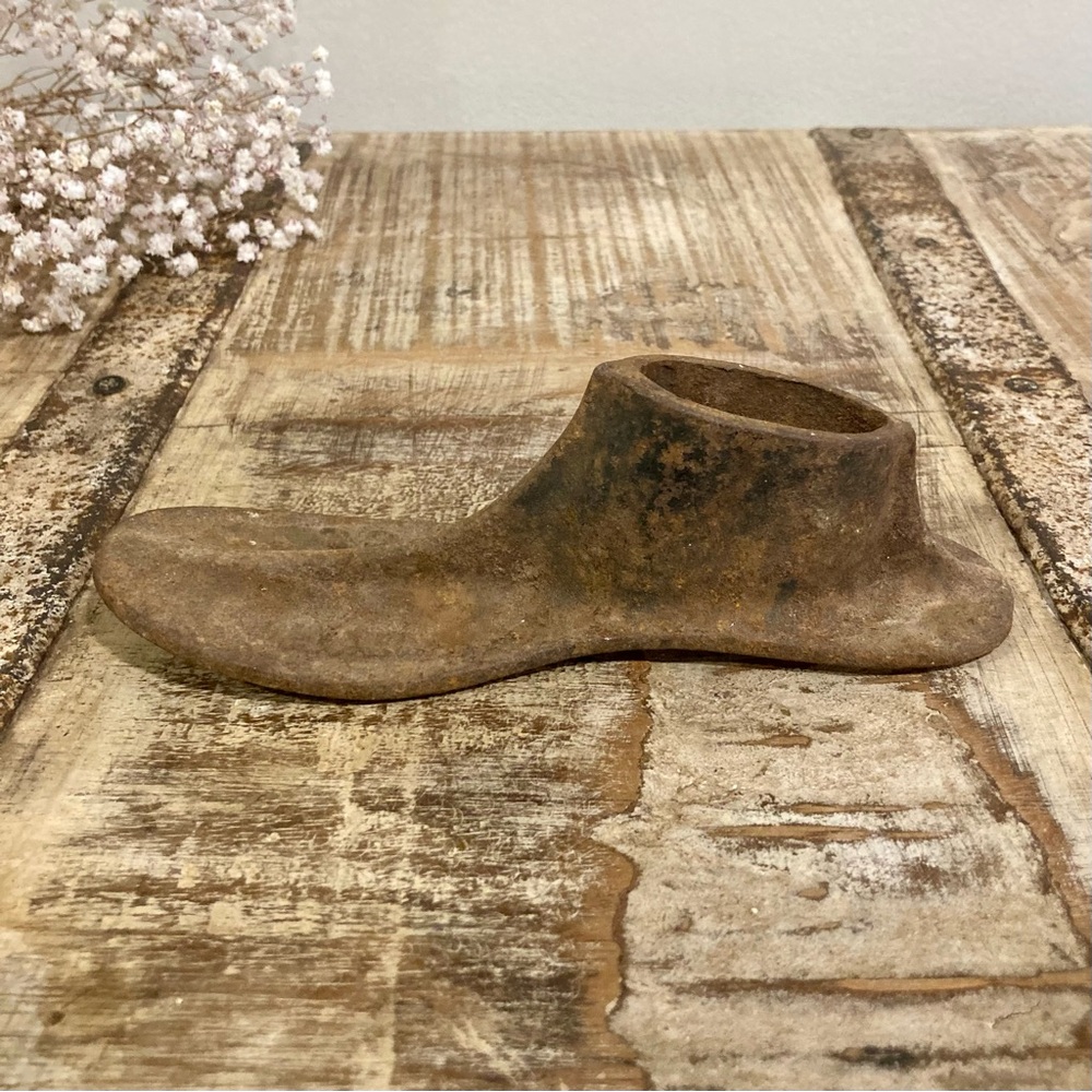 Vintage Cast Iron Cobblers Shoe Last Metal Shoe Form Child Size Paperweight - Picture 2 of 12